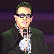 Bono @ San Remo Festival 2000 (AP Photo)